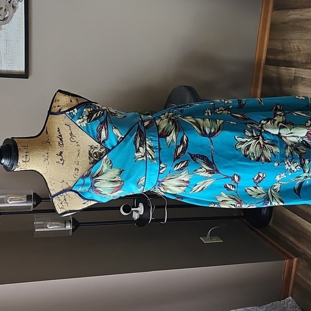 NWT Floral Blue Wrap Dress S